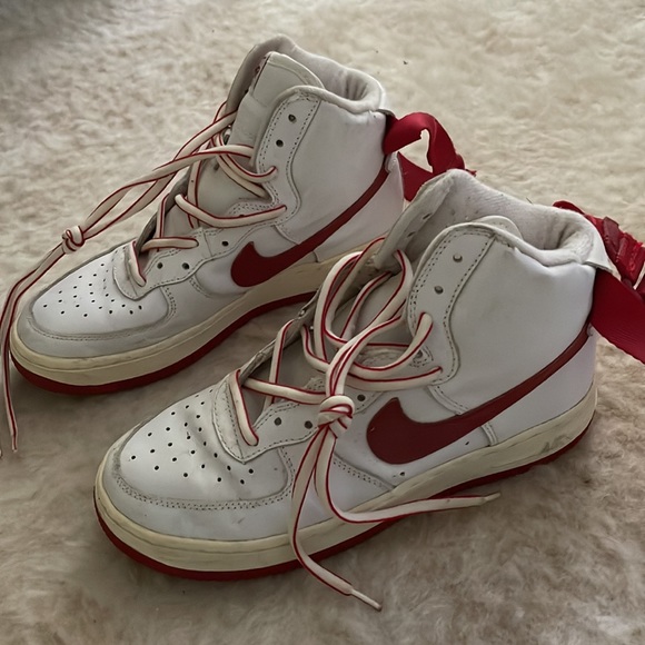 Air Force ones - Picture 2 of 4